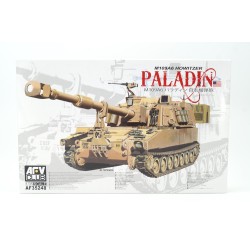 M109A6 Howitzer PALADIN  -...