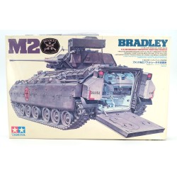 M2 Bradley Infantry Fighting Vehicle  -  Tamiya (1/35)