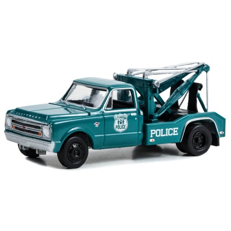 [Dually Drivers Series 12] 1967 Chevrolet C-30 Dually Wrecker (NYPD) - Greenlight (1/64)