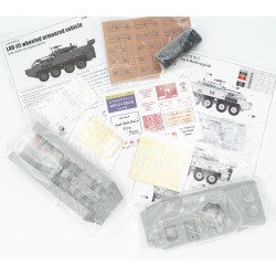 LAV-III 8x8 Wheeled Armoured Vehicle Canadian Army  -  Trumpeter (1/35)
