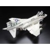 McDonnell Douglas F-4J Phantom II [Marines]  -  Tamiya (1/32)