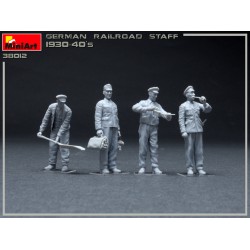 German Railroad Staff 1930-40s  -  MiniArt (1/35)