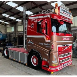 Volvo FH 5 4x2 Low Roof [Ronny Ceusters]  -  Tekno (1/50)