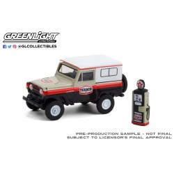 [The Hobby Shop Series 10]  1967 Nissan Patrol   -  Greenlight (1/64)