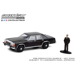 [The Hobby Shop Series 10]  1987 Ford LTD Crown Victoria  -  Greenlight (1/64)