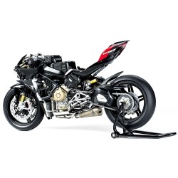Ducati Superleggera V4 with Racing Kit  -  Tamiya (1/12)
