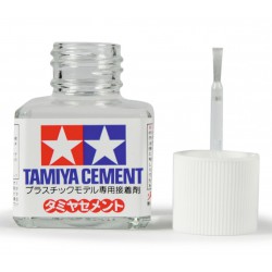 Tamiya Cement 40ml (w/brush)