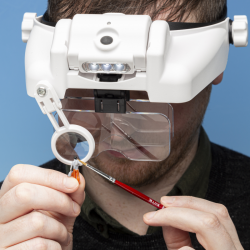 Professional LED Headband Magnifier With Bi-Plate Magnification & Loupe  -  LightCraft