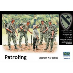 Vietnam War Series "Patroling"  -  Master Box (1/35)