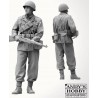 U.S. Late WWII Infantry Soldier (full body) M1943 Uniform  -  Takom (1/16)